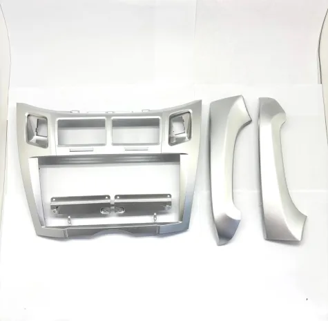MOLDURA TOYOTA VITZ PREMIUM 2006/2011 9"