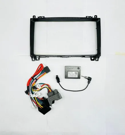 MOLDURA MERCEDES BENZ SPRINTER / B200 / VITO 2006/2013 9"
